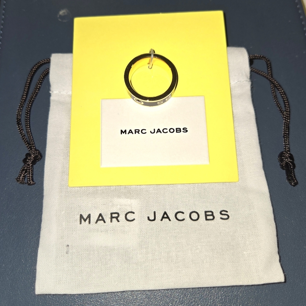 Marc Jacobs Gold/Black Medallion Band Ring, NWT - Picture 5 of 6